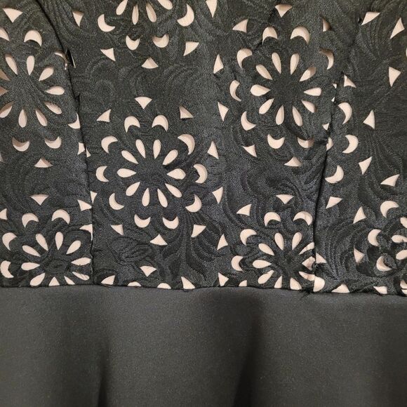 Francescas Katie laser cut A-line dress - Picture 6 of 8